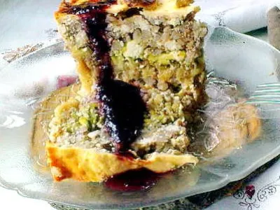 Ajdov kolač s skuto, jabolki in bučkami