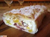 Fotografija recepta: Skutino-breskov štrudelj