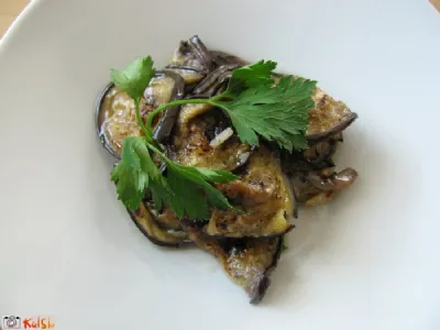 Jajčevci v olivnem olju