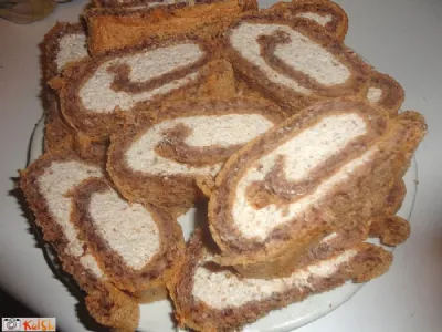 Rolada s kislo smetano