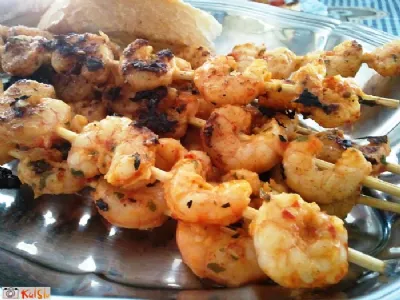 Nabodala z mariniranimi kozicami