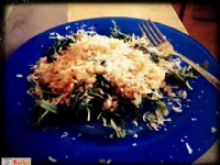 Fotografija recepta: Riž z rukolo in čebulo