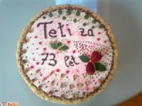 Fotografija recepta: Sadno - vanilijeva torta z okusom čokolade