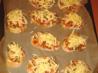Fotografija recepta: Mini pizza kruhki
