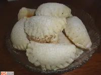 Fotografija recepta: Žepki z orehovim nadevom in belo čokolado