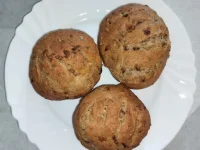 Fotografija recepta: Pirini kruhki z dodatki