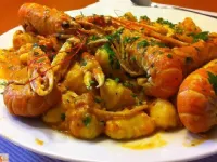 Fotografija recepta: Škampovi repki v rdeči smetanovi omaki