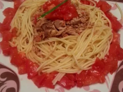 Tunino-paradižnikovova omaka