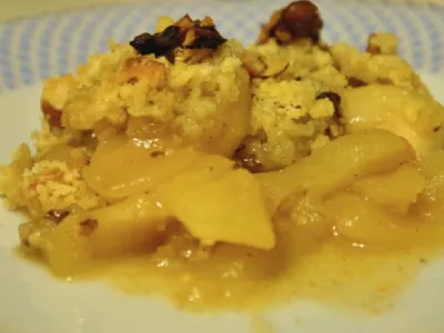 Drobljenec z jabolki