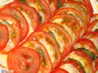 Fotografija recepta: Paradižnik z mocarelo in baziliko "ala fasulas"