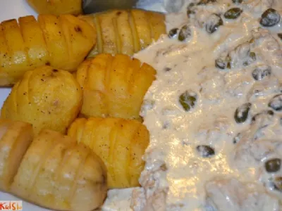 Ribji file v smetanovi omaki s kaprami