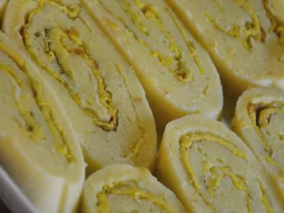 Krompirjeva rulada z jajčno  omleto