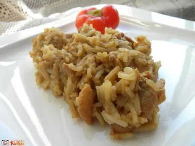 Pečen riž s sojino mariniranim piščancem