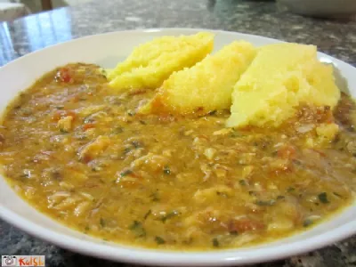 "Golaž" iz skuš v konzervi