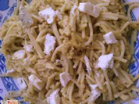 Fotografija recepta: Testenine s pestom in tuno