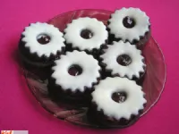 Fotografija recepta: Piškoti iz črnega gozda