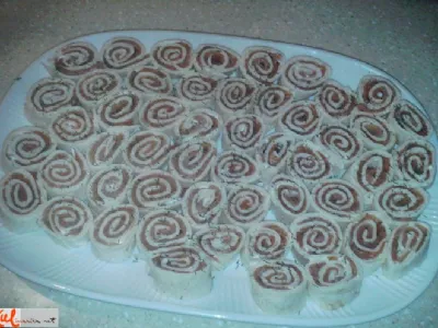 Zvitki dimljenega lososa