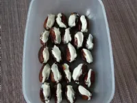 Fotografija recepta: Dateljni, nadevani z mascarponejem in pistacijami