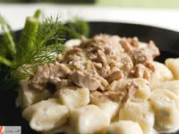 Fotografija recepta: Skutini njoki s koromačem in lososom