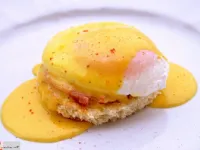 Fotografija recepta: Jajca Benedikt (Eggs Benedict)