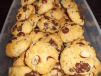 Fotografija recepta: Čokoladno-lešnikovi piškoti (cookies)