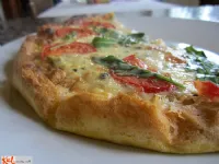 Fotografija recepta: Penasta fritata treh sirov