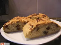 Fotografija recepta: Rezančni zavitek z rozinami