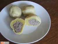 Fotografija recepta: Koruzni cmoki z ajdovim nadevom