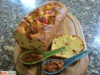 Fotografija recepta: Slan biskvit s tremi vrstami paradižnika 