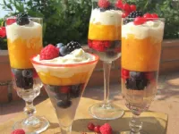 Fotografija recepta: Poletje v kozarcu