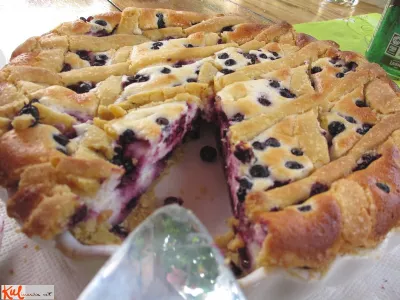 Jogurtova pita z borovnicami ali drugim sadjem