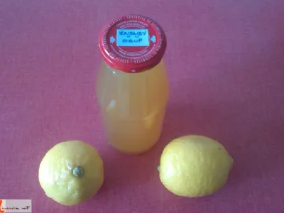 Žajbljev sirup z limono