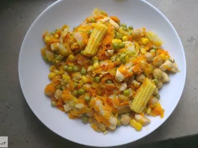 Piščanec z veliko zelenjave