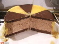 Fotografija recepta: Pisana čokoladna mousse torta