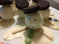 Fotografija recepta: Snežaki iz bele čokolade