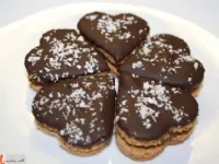 Fotografija recepta: Srčki s praženim kokosom polnjeni z rumovo Nutello 