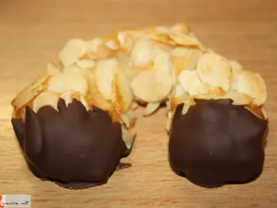 Marcipanovi kifeljčki brez moke