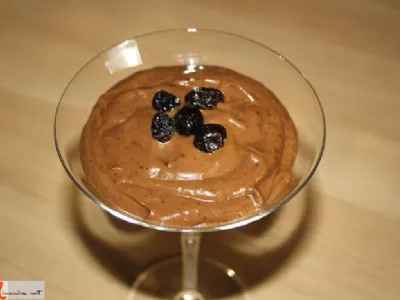 Avokadov mousse s kakijem