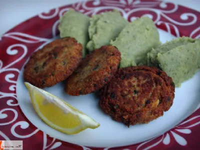 Ribji medaljončki z blitvinim pirejem