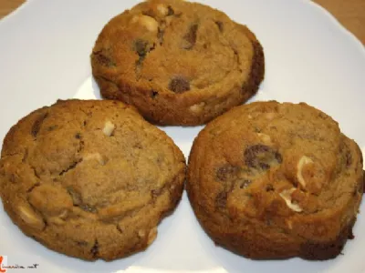 Arašidovi kukiji s kupčki nutelle 