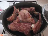 Fotografija recepta: Preprosta jagnječja pečenka