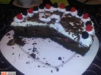 Fotografija recepta: Bogata višnjevo - čokoladna torta