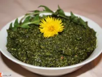 Fotografija recepta: Regratov pesto z bučnimi semeni