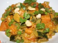 Fotografija recepta: Zelenjavna korma z indijskimi oreščki 