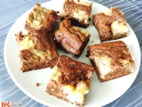 Fotografija recepta: Kostanjevo-čokoladne rezine s hruškami