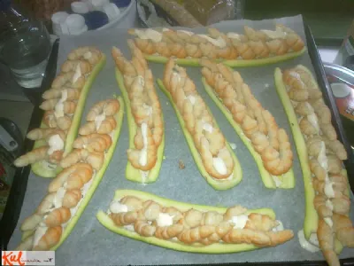 Polnjene bučke s kozicami, tartufi in pistacijami