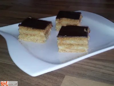 Haromlapos - Tri oblate (H)