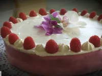 Fotografija recepta: Vanilijevo - malinova torta