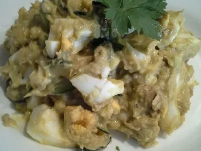 Jajčna solata z avokadom