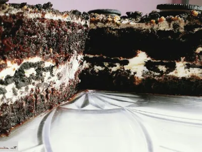 Črno - bela Oreo torta